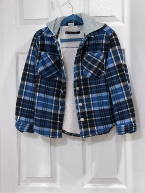 Highland Originals Blue & Black Plaid Sherpa-Lined Hooded Shacket.